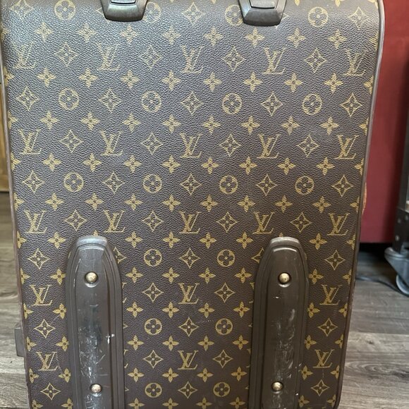 Louis Vuitton Monogram Pegase 55 Carry On - Picture 4 of 13